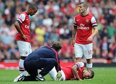 Alex Oxlade-Chamberlain out for six weeks with ligament strain