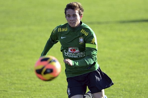 Official: Arsenal target Bernard signs for Shakhtar Donetsk for €25 million