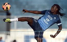 Newcastle United sign Bafetimbi Gomis from Lyon