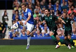 Nikica Jelavic continues fine form as Everton beat Real Betis