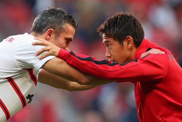 Kagawa, Rooney, Welbeck: Who should play behind Robin van Persie?
