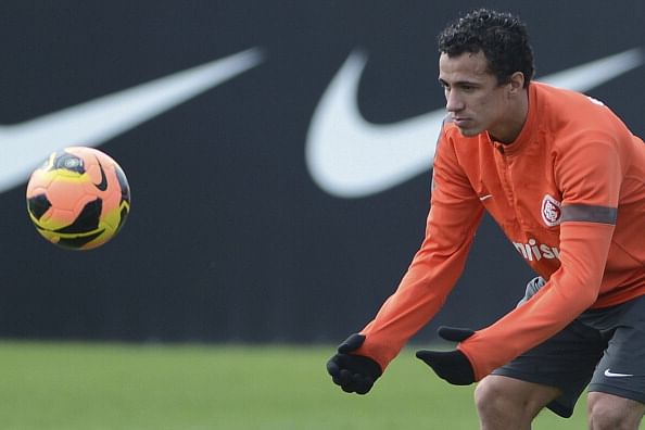Internacional deny Liverpool's move for Leandro Damiao