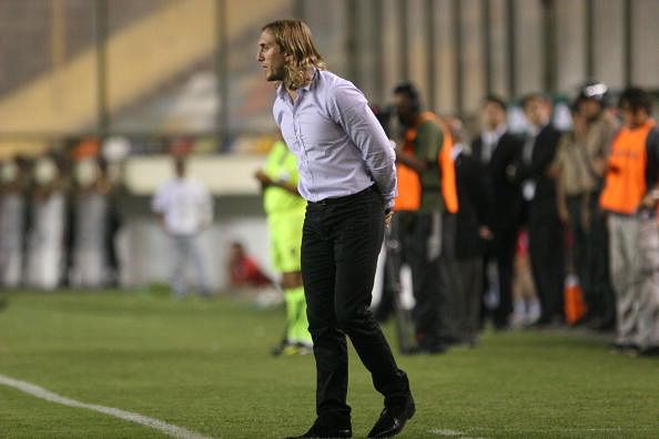Argentina's Racing fire coach Zubeldia