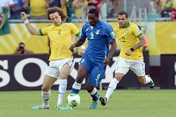 Dani Alves: Jose Mourinho will make David Luiz move 'impossible'
