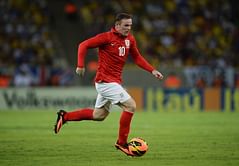 Chelsea's Jose Mourinho ready to pursue interest in Wayne Rooney until transfer deadline day