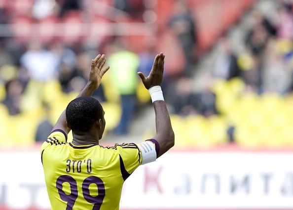 What does Samuel Eto'o offer Chelsea?
