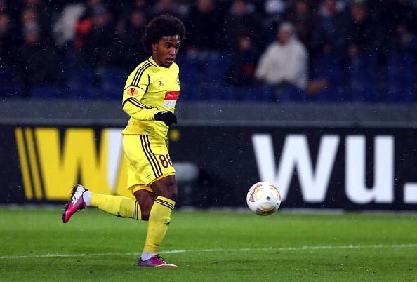 Tottenham favourites to sign Willian