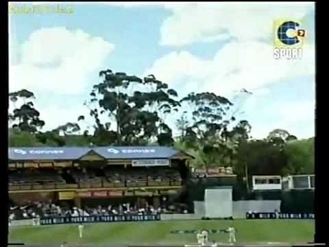 Video: Shane Warne bowls to Matthew Hayden, gets obliterated