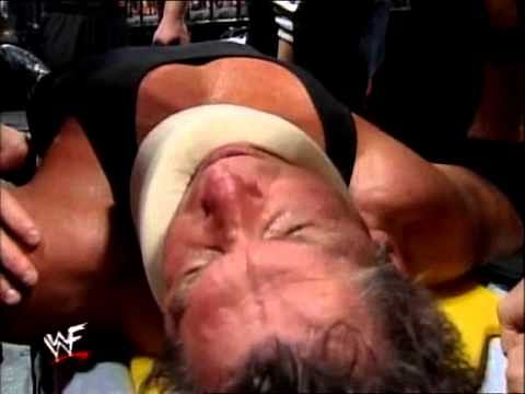 Video: Stone Cold vs Mr.McMahon - Steel Cage Match