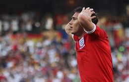 Why do England supporters hate players from Chelsea?