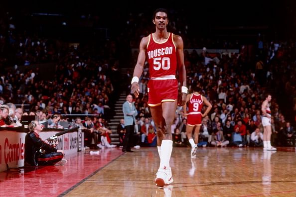 10 Tallest NBA Players of All Time - GoBet®