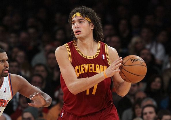 Anderson Varejao #17 of the Cleveland Cavaliers