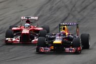 Fernando Alonso tries to overtake Mark Webber