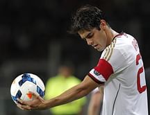 Kaka asks Milan to stop paying his salary