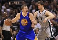 David Lee #10 of the Golden State Warriors