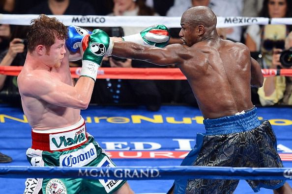 Floyd Mayweather beats Canelo Alvarez by majority decision
