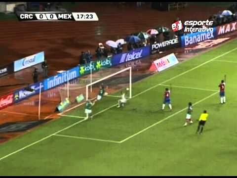 Video: Javier Hernandez's incredible miss for Mexico