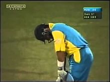 Video: Wasim Akram using Tennis ball to bowl and surprises the batsman