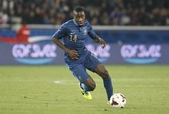 Chelsea and Manchester City in race for PSG's star midfielder