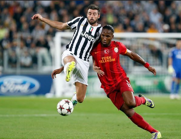 They pass when they want - Europe’s best ball-playing centre-backs