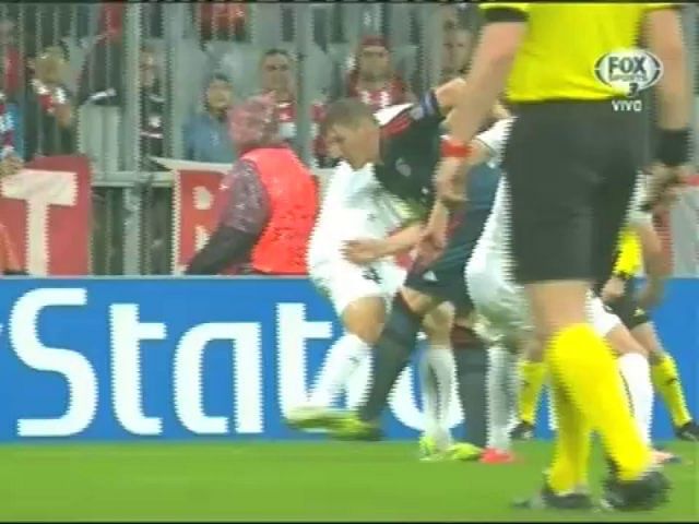 Video: Bayern Munich 5 Viktoria Plzen 0