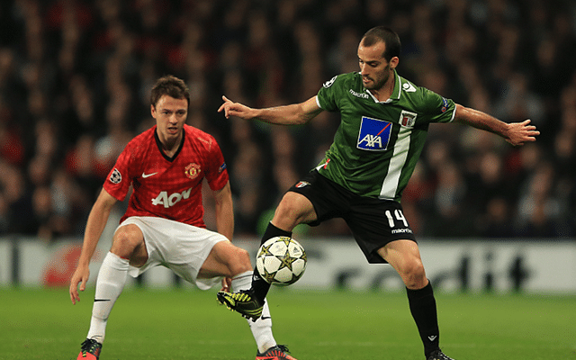 What can David Moyes do to improve Manchester United's performances?