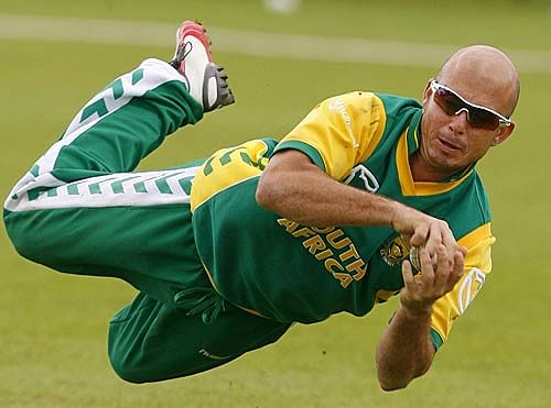 Page 4 - Five top ODI fielders of all time