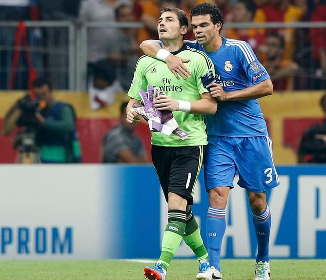 Why Arsenal should stick with Wojciech Szczesny instead of going for Iker Casillas