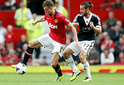 Why Moyes Should Continue With Pairing Of Jones and Evans Against Sociedad