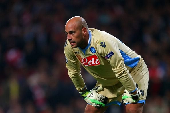 Pepe Reina - "Gonzalo Higuain can match Diego Maradona"