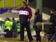 Billy Bonds ridicules Harry Redknapp