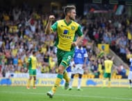 Ricky van Wolfswinkel celebrates after scoring their second goal during the Barclays Premier League match between Norwich City and Everton at Carrow Road on August 17, 2013 in Norwich, England. (Getty Images)