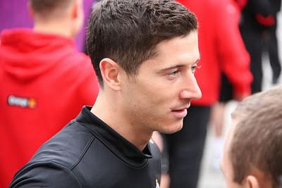 Robert Lewandowski: Should Chelsea make their move?