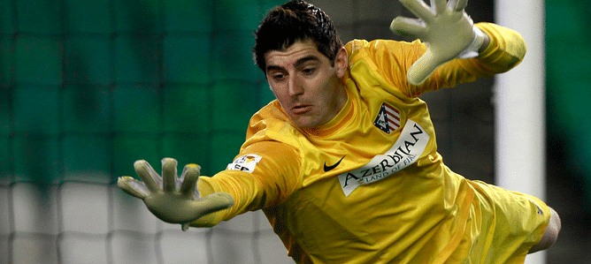 Petr Cech vs Thibaut Courtois: Is the Belgian hotshot ready to displace the Chelsea veteran?