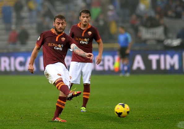 Bringing Daniele De Rossi would be an antidote to Manchester United's faltering midfield