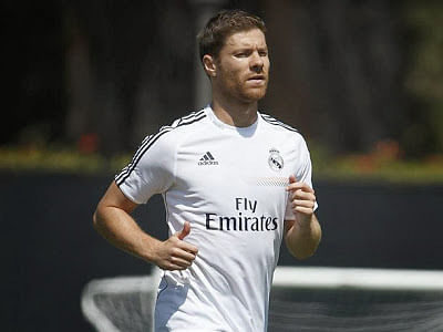 Chelsea linked with move for Real Madrid midfielder Xabi Alonso