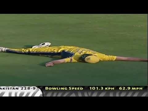 Video: Australian cricket - 24 classic catches of all time