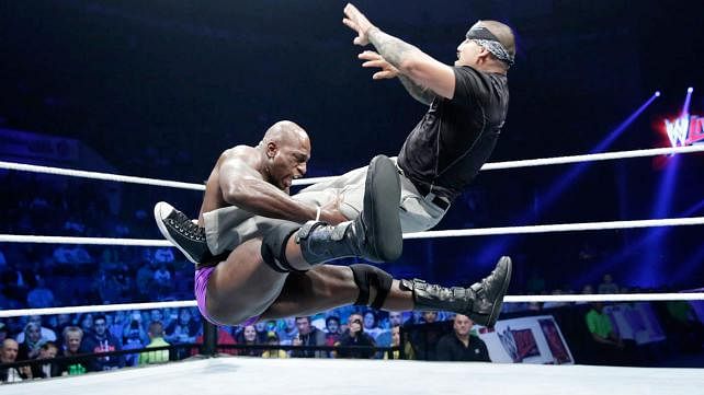 WWE Live Event results from London (11/15): AJ Lee faints, CM Punk in action, John Cena