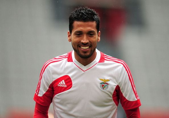 3 reasons why Manchester United should sign Benfica defender Ezequiel Garay