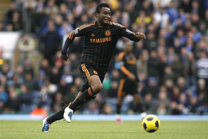 Is the solution to Mourinho’s midfield dilemma right under his nose?