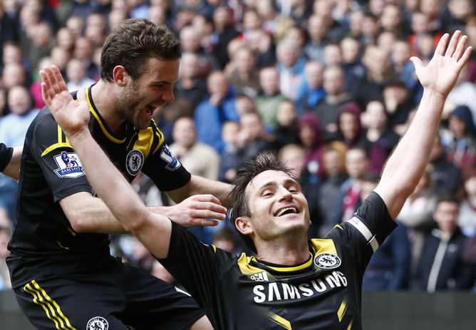 Oscar out, Mata in? Predicted Southampton - Chelsea line-ups and stats preview