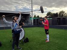 Arsenal’s Aaron Ramsey goes pink – special boots for United clash