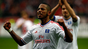 Rumour: Liverpool plot bargain move for inventive left-back