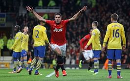 Traveling Arsenal fans instigated Robin van Persie to celebrate goal