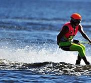 Waterskiing world champion dies following fall