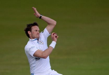 Derbyshire: Academy duo 'book' summer deals