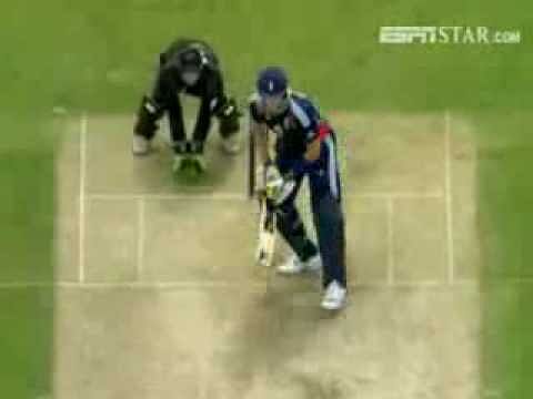 Video: Kevin Pietersen's switch hit