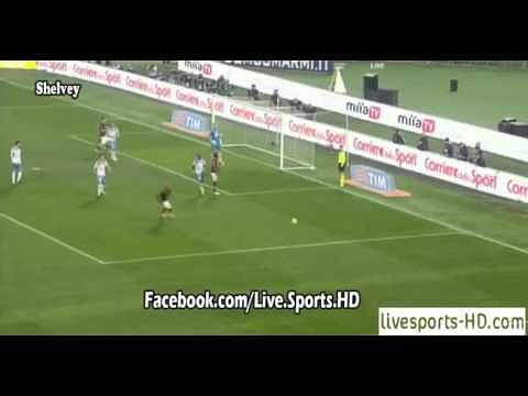 Video: Gervinho misses an open goal from few yards out