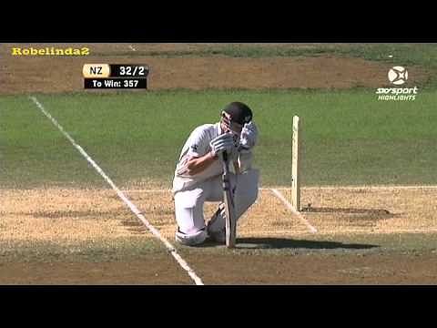 Video: Ouch! Dale Steyn cracks Williamson's box