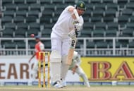 Graeme Smith was dismissed by Zaheer Khan, again!